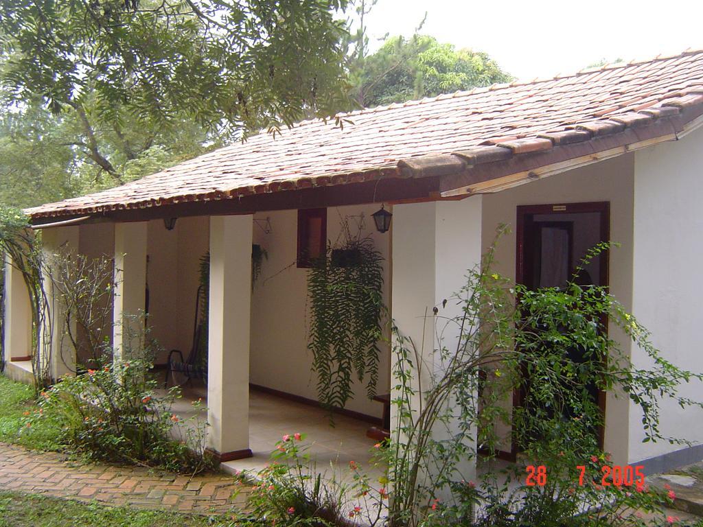 Estalagem Fazenda Lazer Guest House Carandai Exterior photo